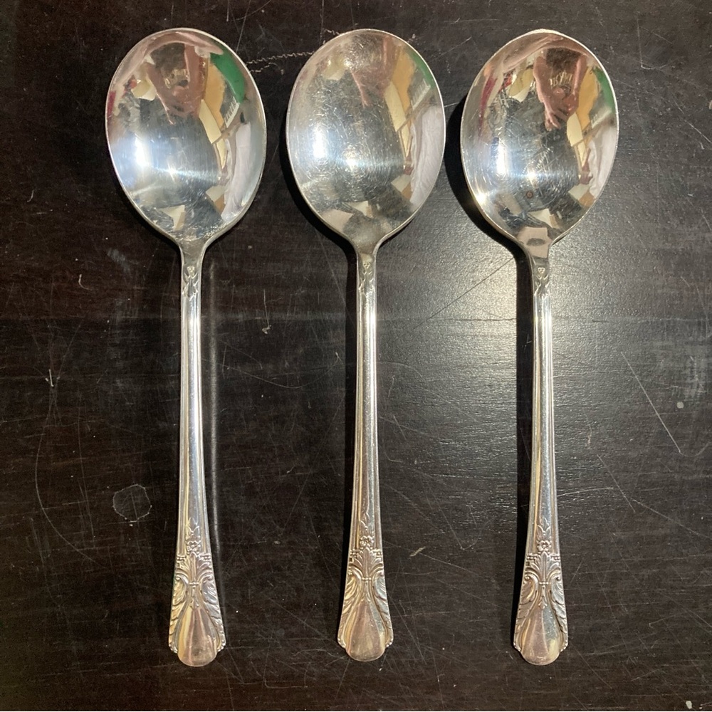 Vintage Wm Rogers 3 Silver Plated Soup Spoons AVALON cabin 1940’s Set of 3
